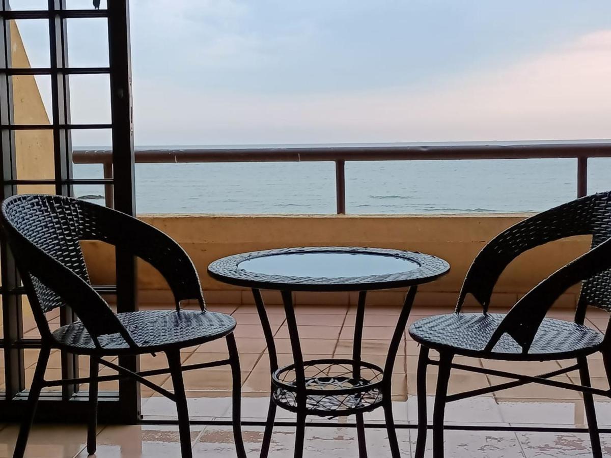 Port Dickson Seaview Homestay Extérieur photo